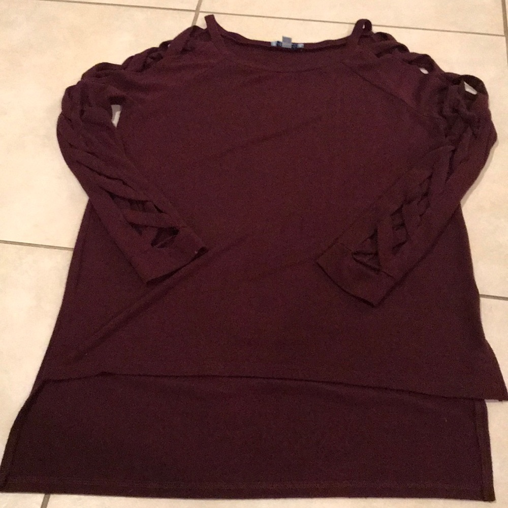 Maroon top with open lattice sleeve detail, Size S
